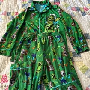 Minecraft Green Pajamas. 2 piece.